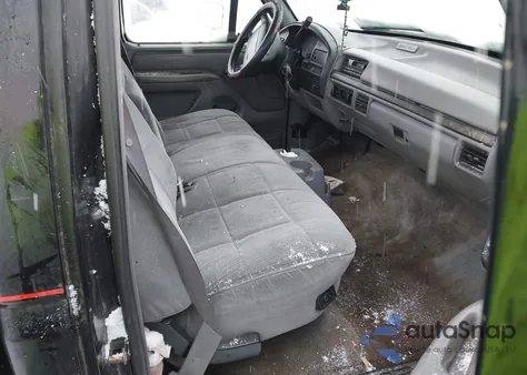 1994 Ford F150 из США, поврежденный, VIN 2FTEF15NXRCA45600